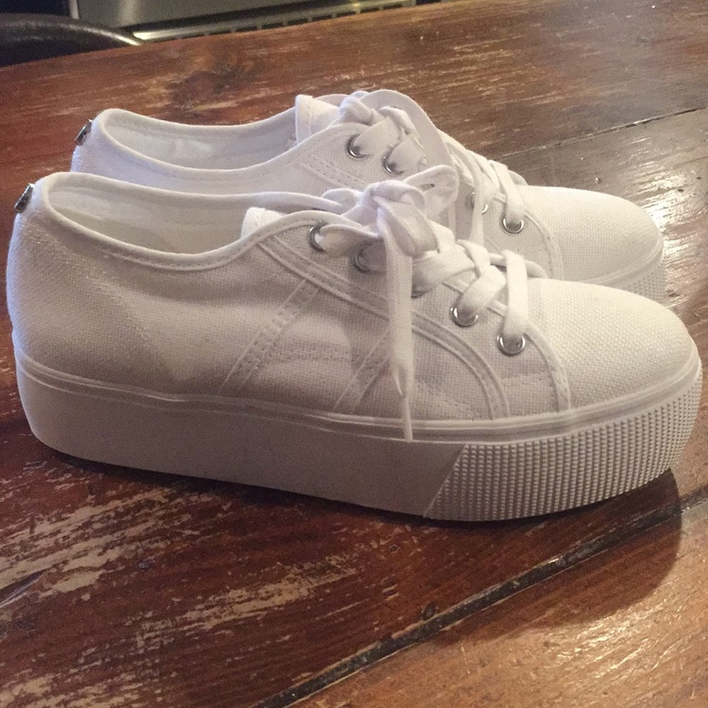 Steve Madden EMMI Sneaker